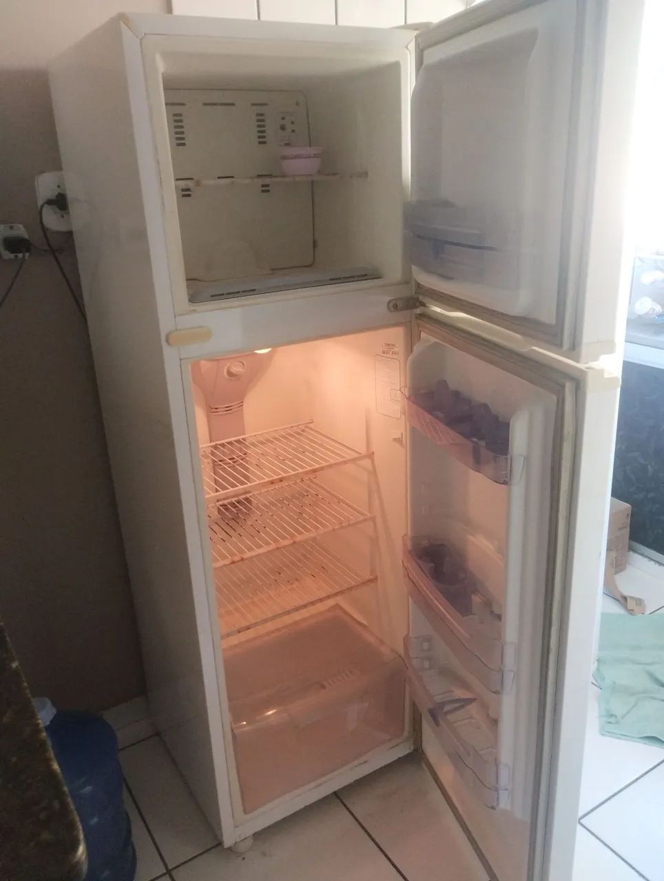 Geladeira em Bom estado - Foto 3