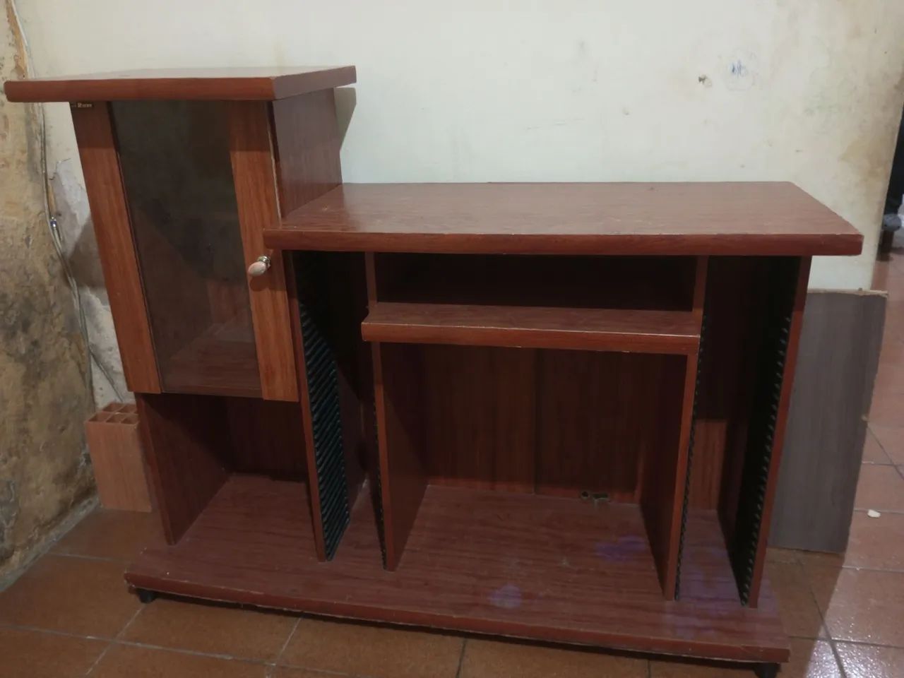 Mesa de computador ou Rack