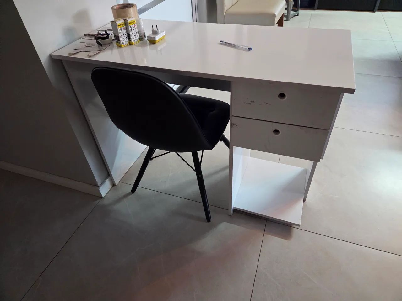 Mesa de escritório e cadeira - Foto 2