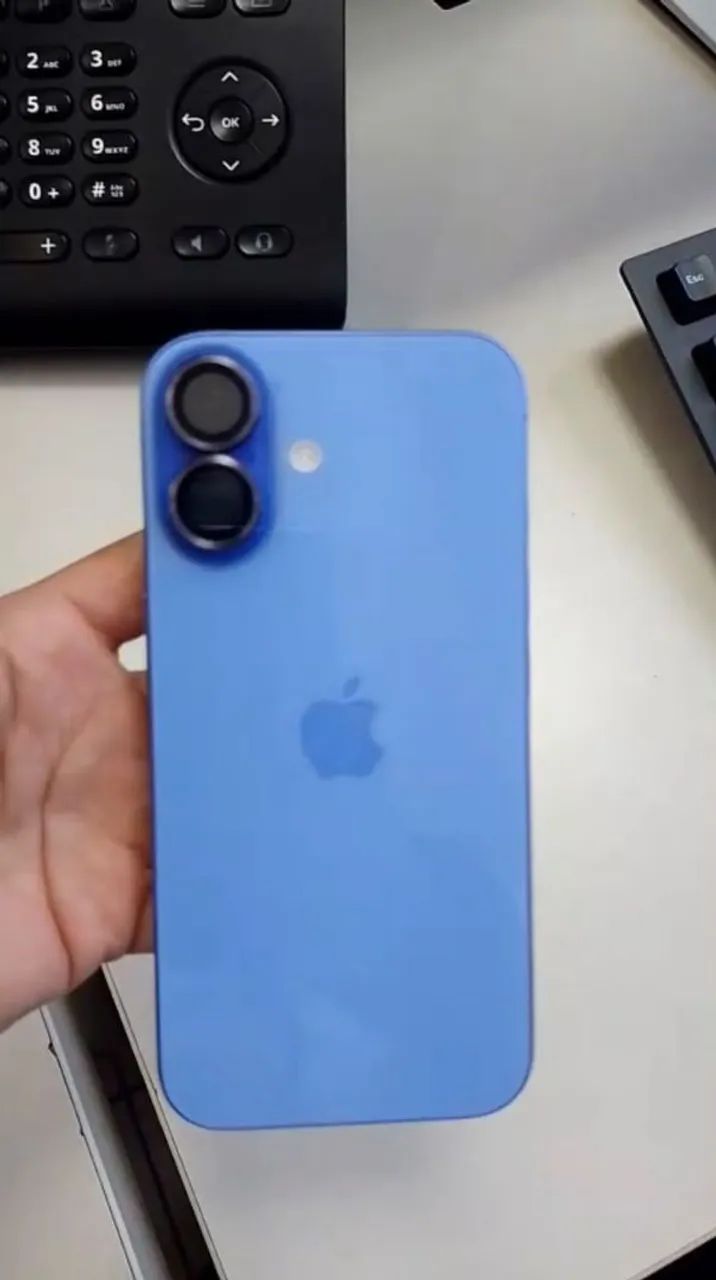 iPhone 16  - Foto 3