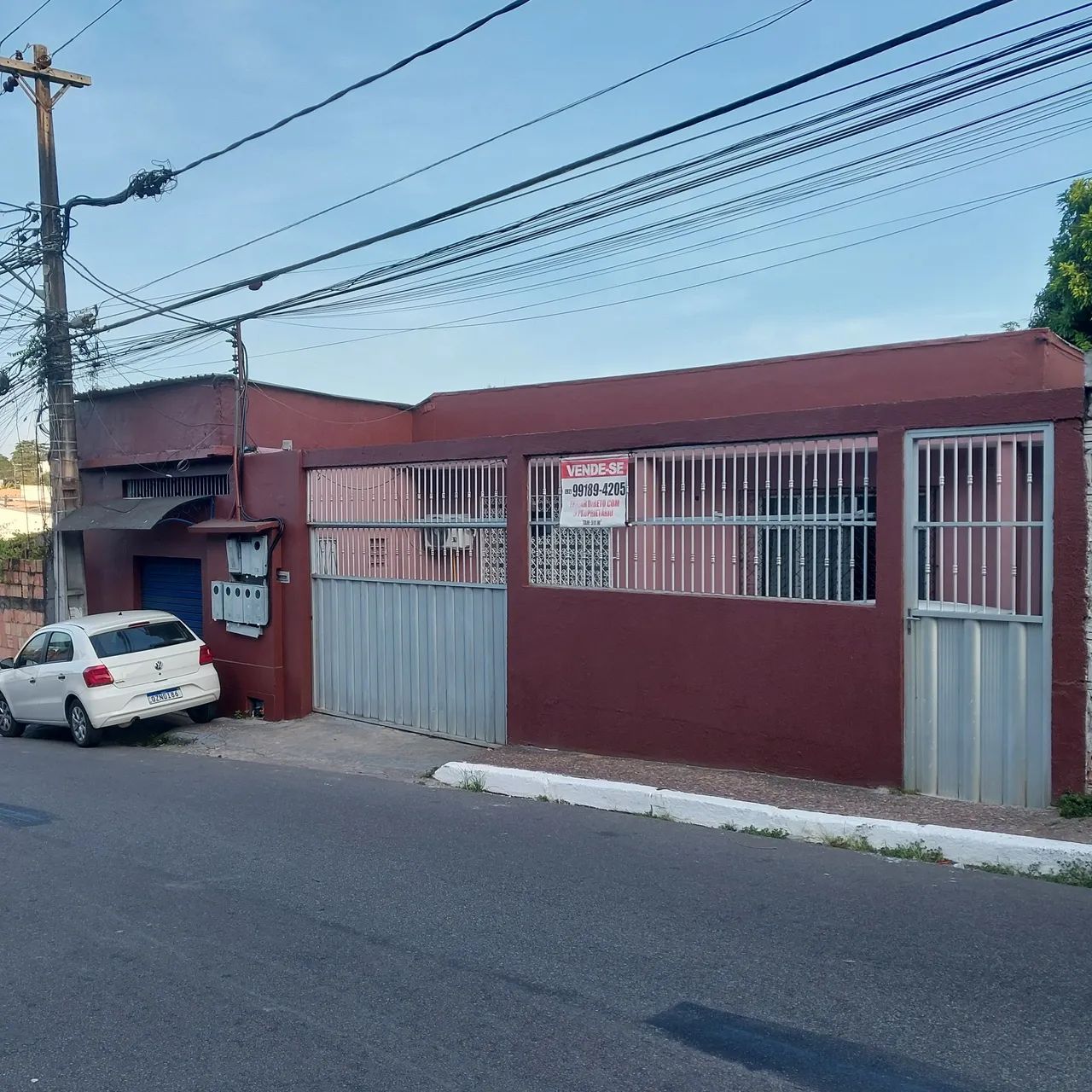 Vendo Casa /Área Comercial 