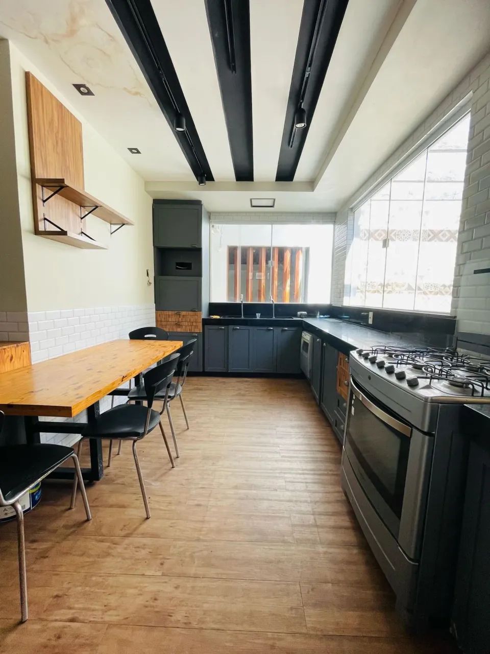ALUGO CASA NO QUINTAS DO CALHAU COM 4 quartos - Foto 4