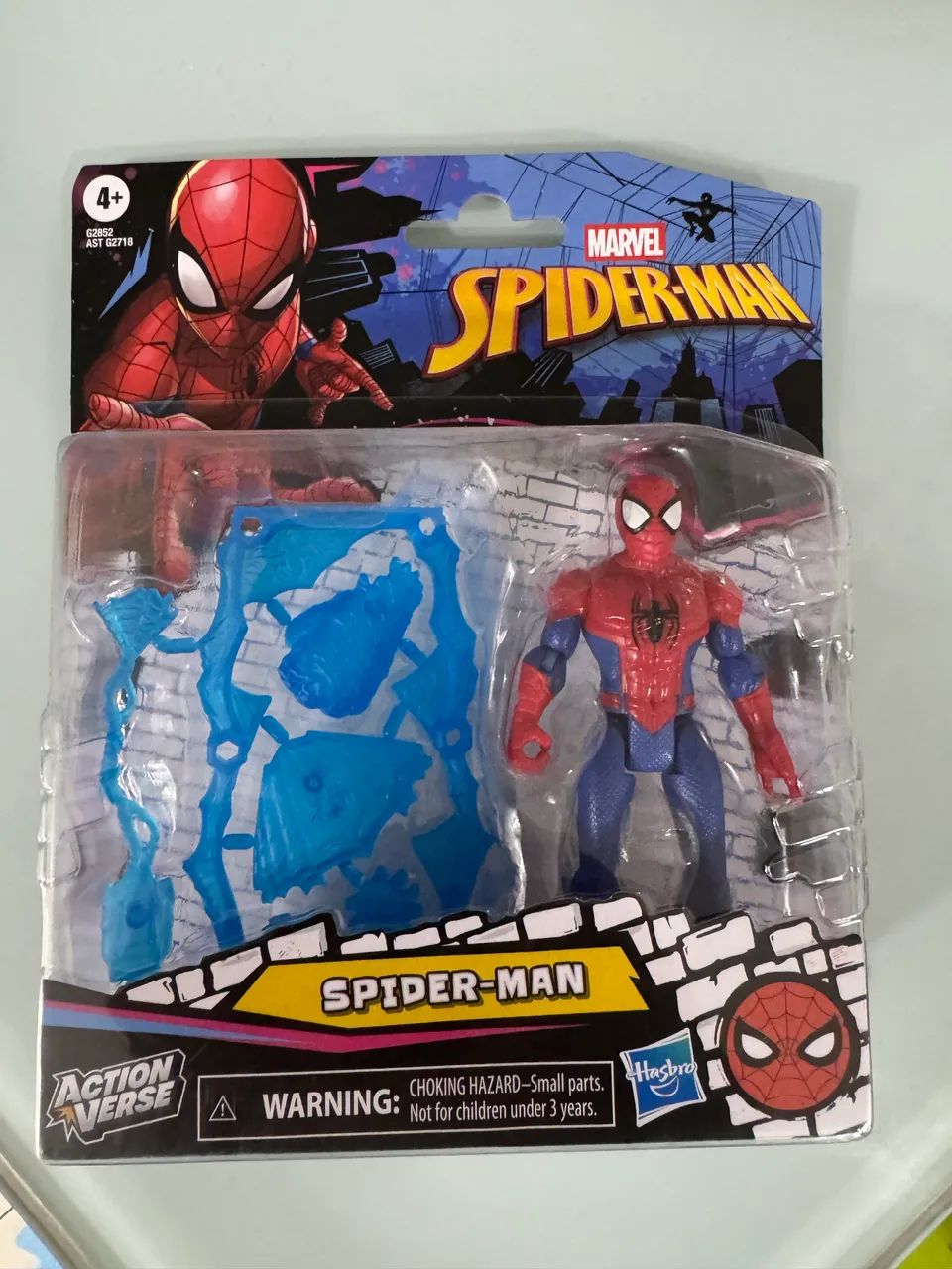 Boneco homem aranha Marvel 