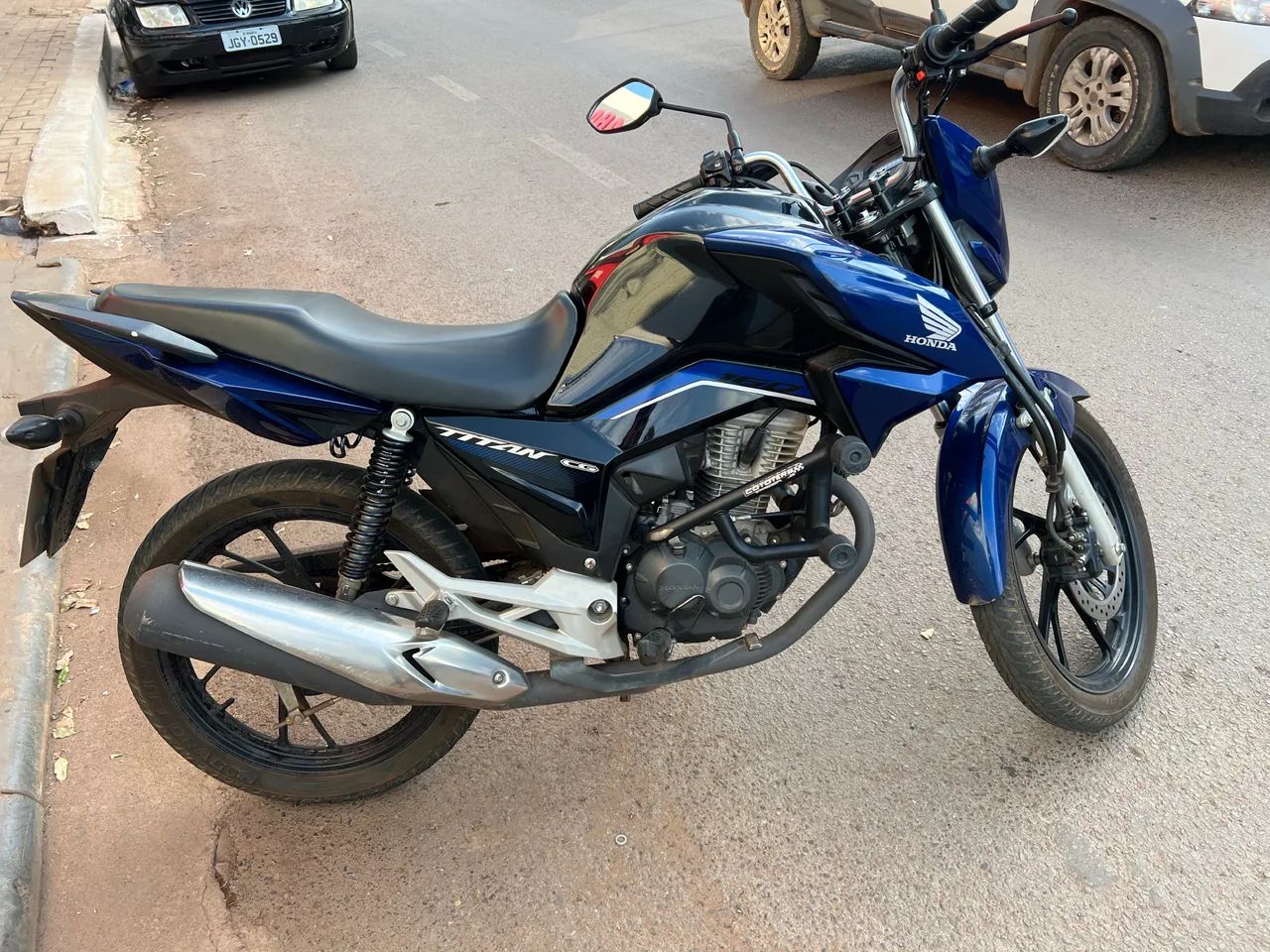 Titan 160