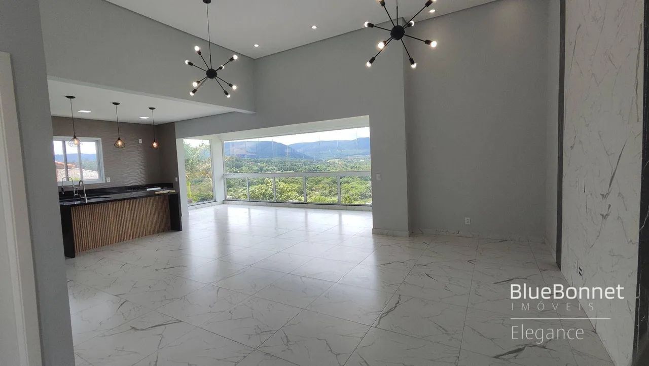 Casa com 3 dormitórios para alugar, 273 m² por R$ 12.000,00/mês - Medeiros - Jundiaí/SP