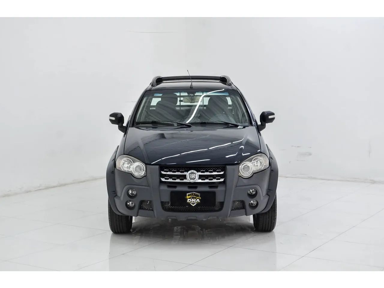 Fiat Strada Adv.ext. 1.8 Locker Dual. Flex CD 2012 - Foto 2
