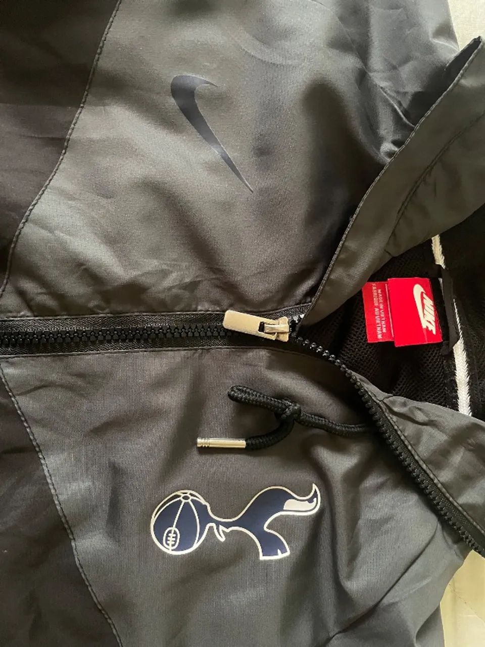 Jaqueta Tottenham Corta Vento - Foto 2