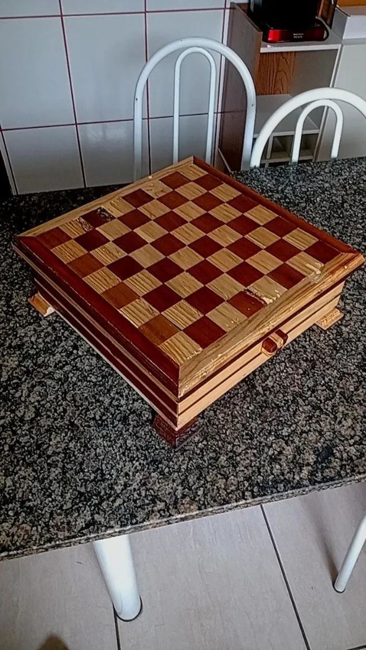 Xadrez de madeira 