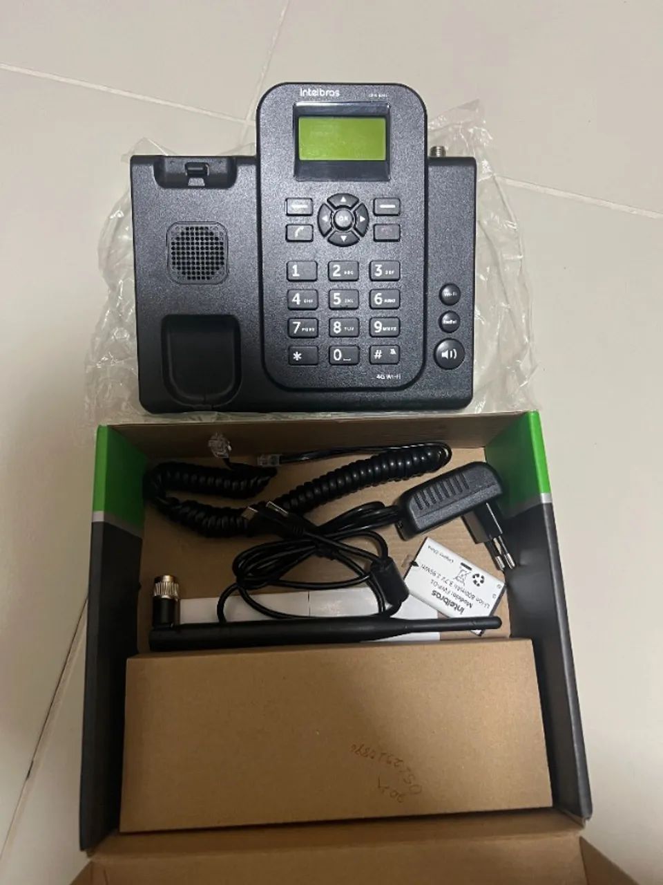 Telefone Celular Fixo 4g Wifi Cfw 9041 Intelbras Preto - Foto 5