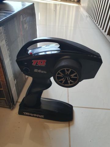Carro de controle remoto traxxas raptor F150 - Foto 6