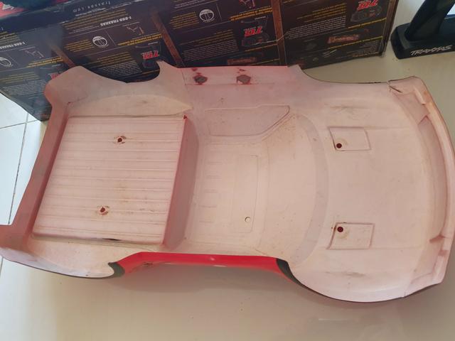 Carro de controle remoto traxxas raptor F150 - Foto 4