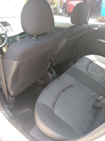 Peugeot 207 Ano 2011