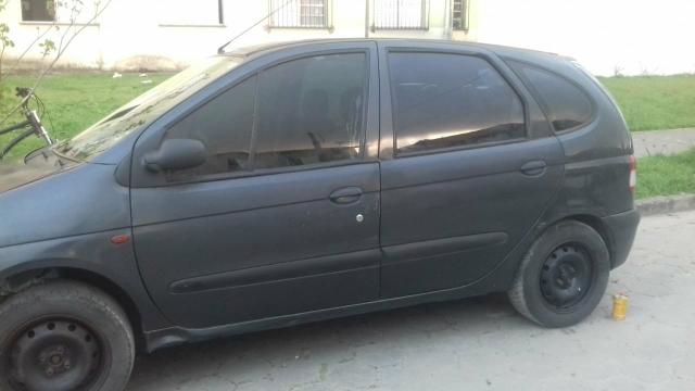 Vendo uma renault scenic - Foto 5
