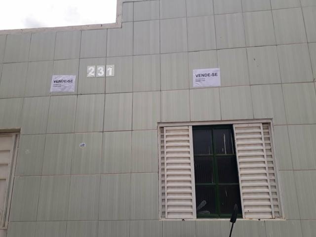 Vende-se uma casa no alto da maravilha