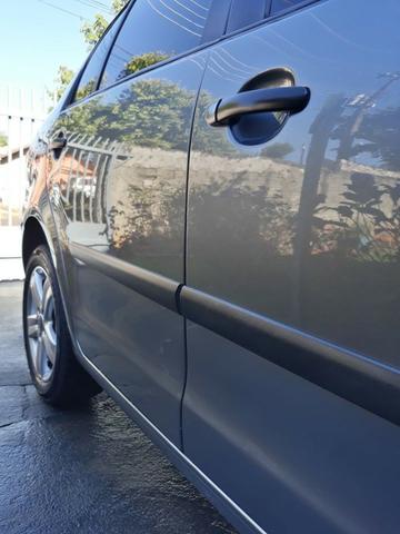 Polo sedan 1.6 completo. Vendo ou troco por algo do meu interesse - Foto 6