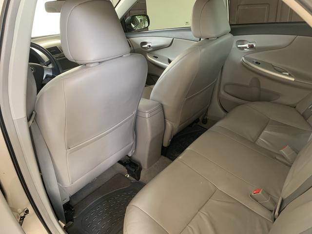 Toyota Corolla XEI 2.0 2014 Automático - Foto 16