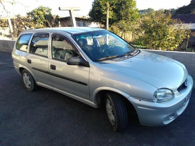 Corsa Wagon 1.0 16V