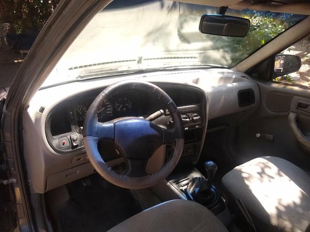Vendo Logus 1.8 álcool - Foto 6