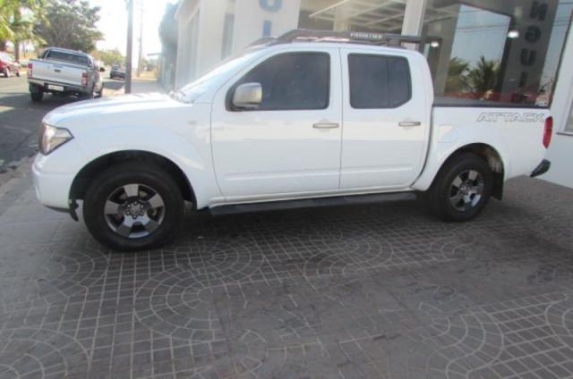 NISSAN FRONTIER 2011/2012 2.5 SE ATTACK 4X4 CD TURBO ELETRONIC DIESEL 4P MANUAL - Foto 5