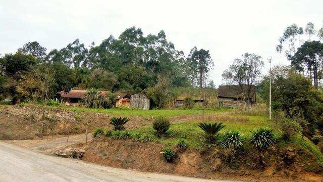 Sítio com área de 85.000m², duas casas. Estuda permuta - Foto 7