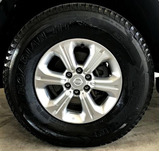 Nissan Frontier LE CD 4x4 2.3. Prata 2017/17 - Foto 5