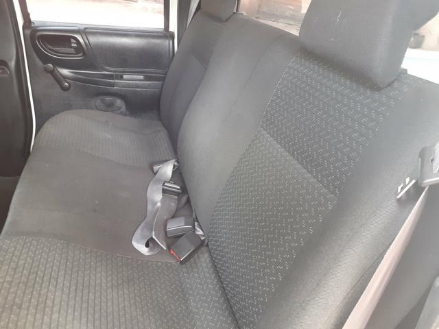 Vendo ou troco por carro de menor valor - Foto 6
