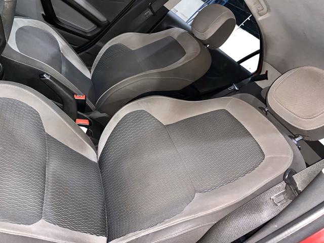 Chevrolet Onix LT 1.0 2015 - Foto 11