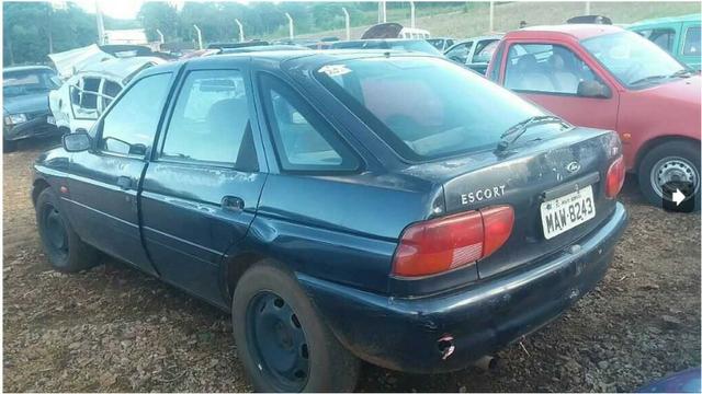 Escort Europeu Zetec 1.8 16v 2000 Sucata Em Peças e Acessorios - Foto 7
