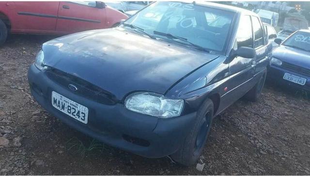 Escort Europeu Zetec 1.8 16v 2000 Sucata Em Peças e Acessorios - Foto 2