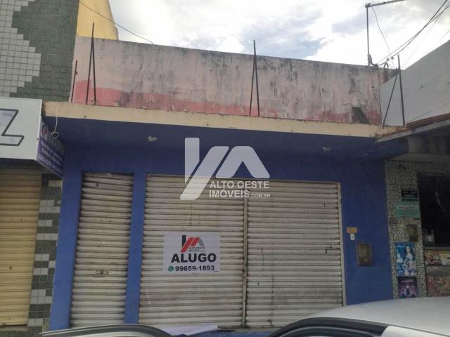 Ponto comercial na Av. Maria Lacerda