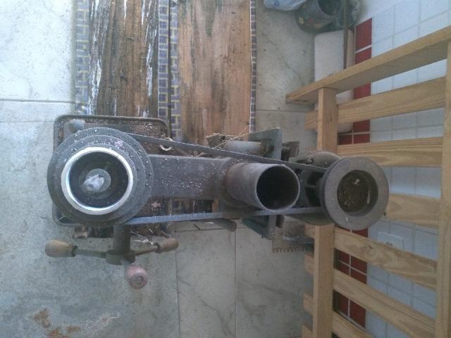Máquina furadeira de bancada - Foto 3