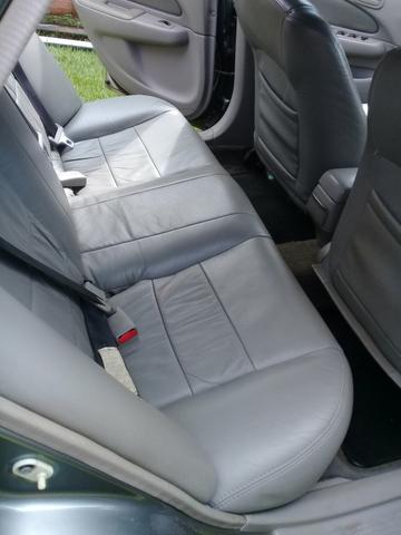 Vende um corola câmbio automático 2001 - Foto 9