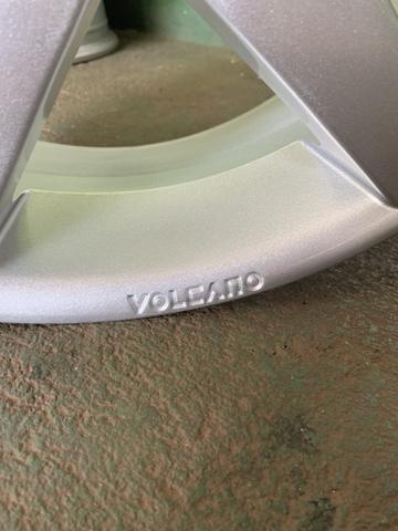Roda aro 18 Volcano long beach tala 6? semi-nova - Foto 3