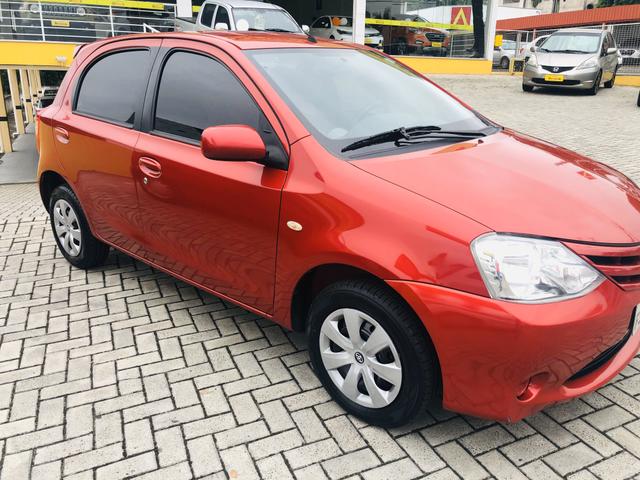 Toyota etios xs 1.3 - Foto 2