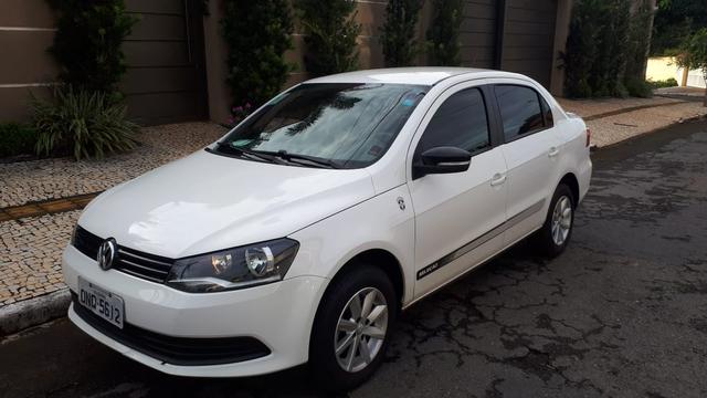 Voyage seleçao 1.0 14/14 carro extra