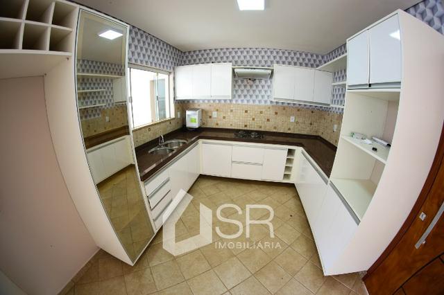 Sobrando com 4 quartos e piscina localizado na av. Rio Madeira no Cond. Forte Príncipe