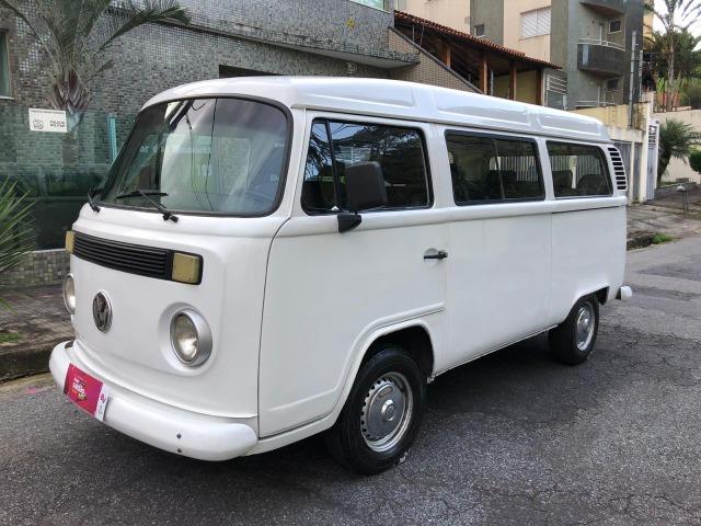 Kombi STD 9 lugares 2005
