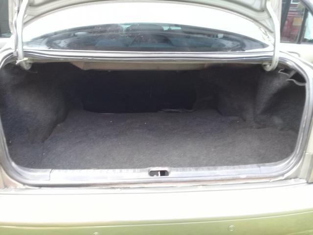 Vende um corola câmbio automático 2001 - Foto 8