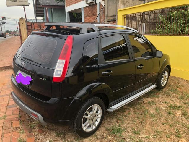 Vendo ford Fiesta trail hatch 1.0 flex ano 2008
