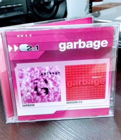 Garbage - Garbage e Version 2.0 (LEIA A DESCRIÇÃO)