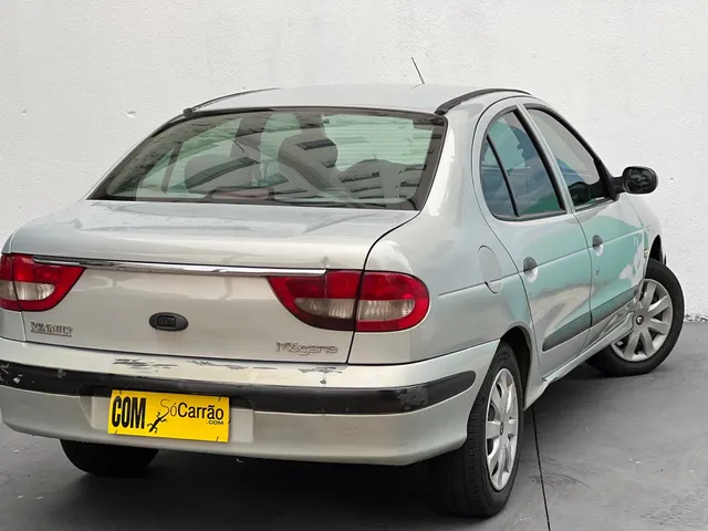 Renault Megane a partir de 2001 em Ponta Grossa - PR