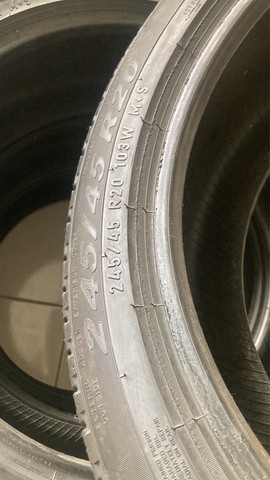 2-Pneu 245/45/20 Pireli Scorpion verde