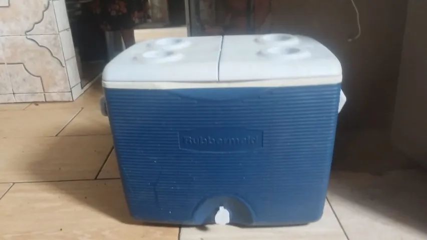 Caixa térmica de 48l