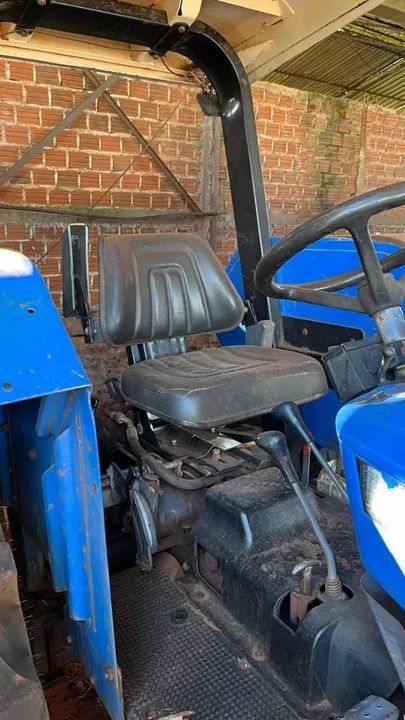 Vende se trator Ford 7630 4x4 - Foto 2