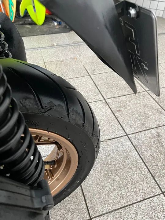 XMAX 250 2023 - Foto 7