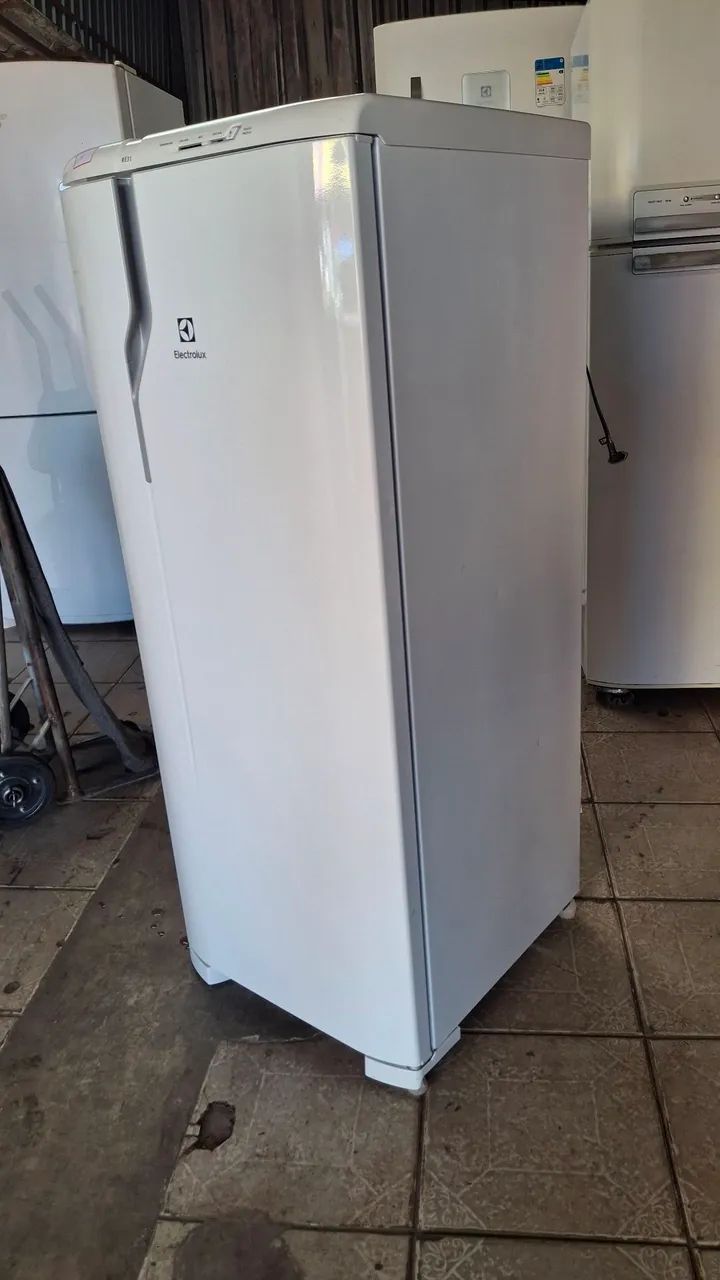 GELADEIRA ELECTROLUX DGELO SEMI-NOVA - Foto 2