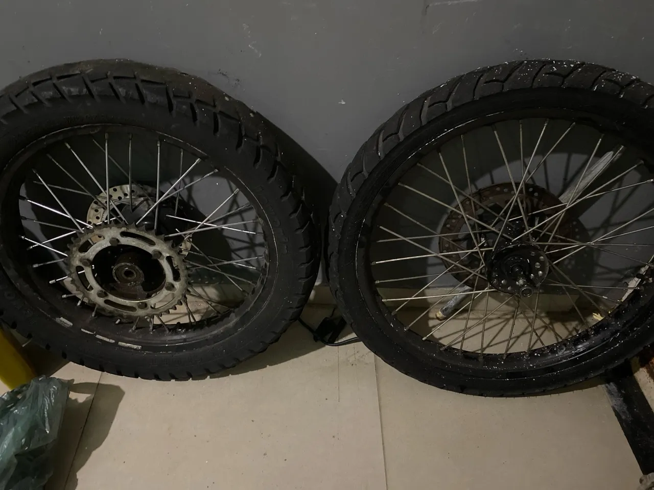 Pneu de moto