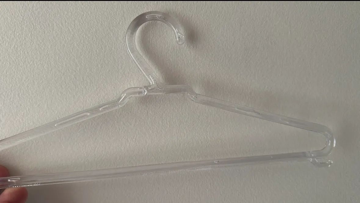 Cabide de acrílico transparente para crianças