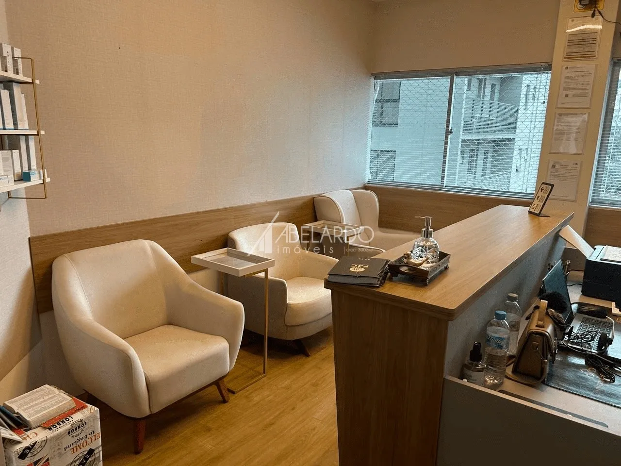 SALA COMERCIAL - CENTRO COM 60,71M2.