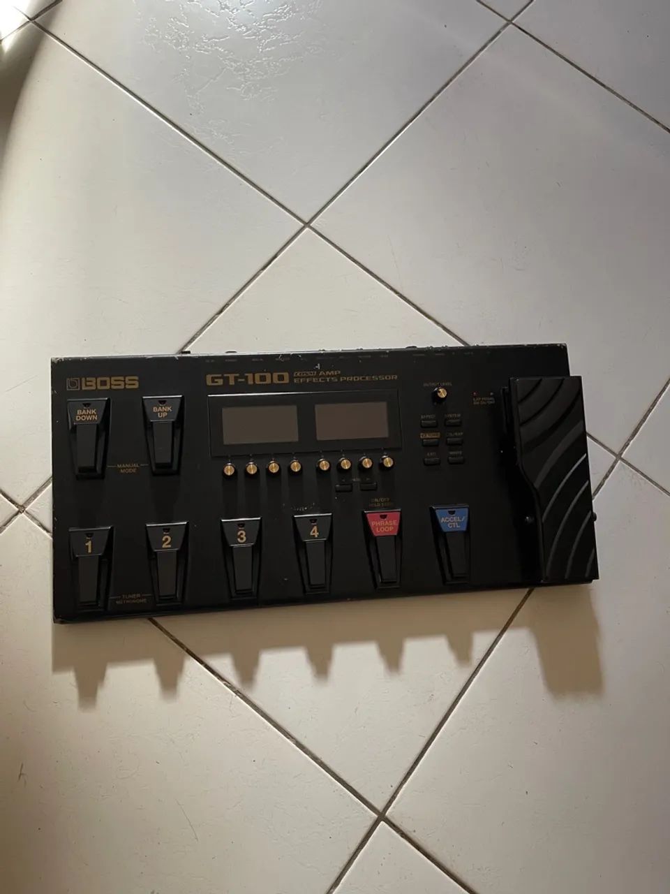 Boss GT-100